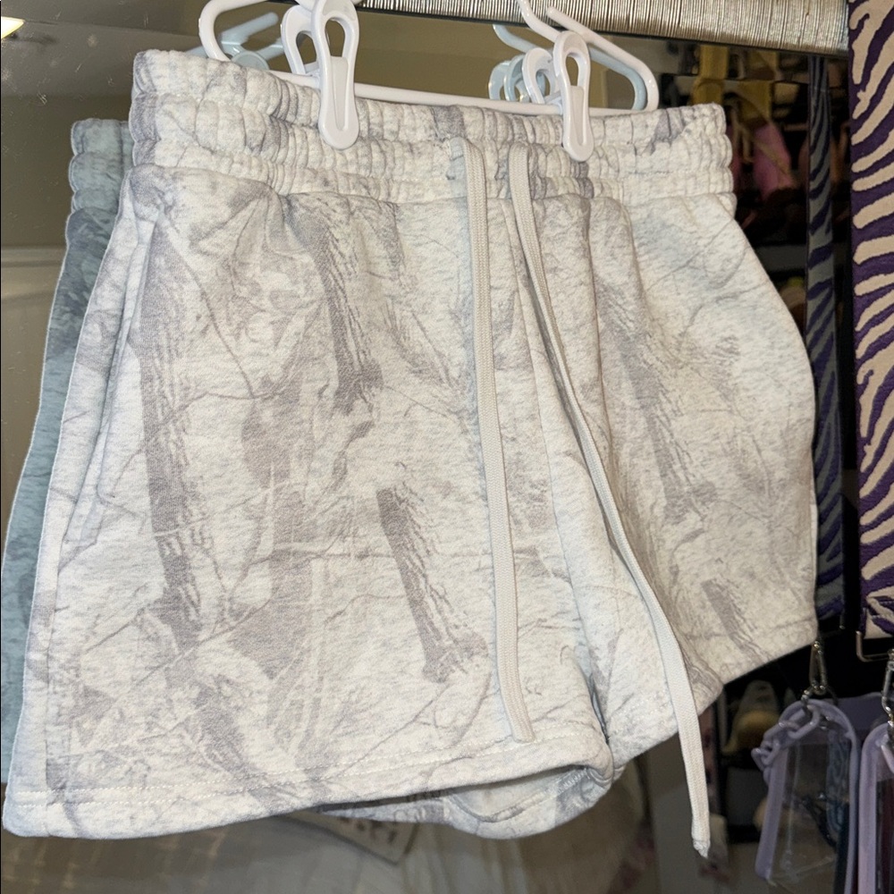 grey drawstring camo shorts